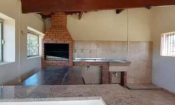 Imagem 4: Casa com área gourmet e com edícula nos fundos