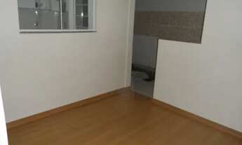 Imagem 3: Casa para aluguel com 80 metros quadrados com 2 quartos em Caiçaras - Juiz de Fora - MG