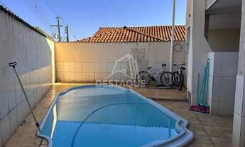 Imagem 5: Sobrado para Venda em Santo Anastácio, São José, 3 dormitórios, 2 banheiros, 2 vagas