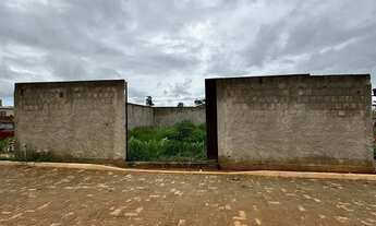 Imagem: Vendo lote 26 de setembro rua 2