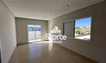 Imagem 6: Excelente casa estilo sobrado com 3 suítes à venda, 250m² por R$1.050.000 - Vigilato Perei