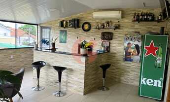 Imagem: Duas amplas casas e ponto comercial à venda