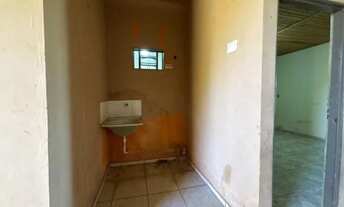 Imagem 6: Kitnet, vila popular, livre de água e luz, cozinha, banheiro, lavanderia e garagem