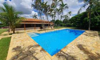 Imagem: Casa à venda no com 3 quartos Parque Xangrilá