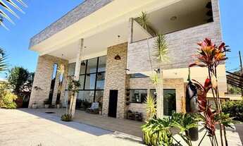 Imagem: Casa (Padrão), com 4 quartos e 3 banheiros