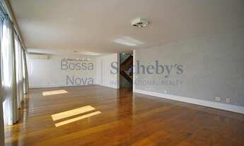 Imagem 3: Cobertura reformada com vista para Lagoa