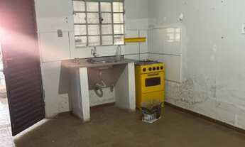 Imagem 3: Alugo casa 2/4 pequena com kin tal e área de serviço