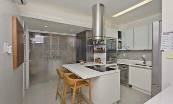 Imagem 7: Apartamento reformado com design moderno