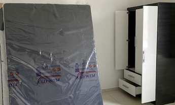 Imagem 6: Kit com bwc completo, cozinha com fogão, geladeira e pia, 1 bancada em L com 1 cadeira, 1