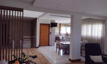 Imagem 5: Casa de condomínio térrea para venda possui 450 metros quadrados com 5 quartos