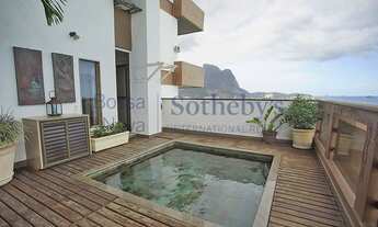 Imagem 2: Apartamento frontal mar em prédio com infraestrutura