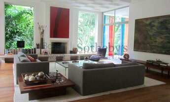 Imagem 7: Casa exclusiva em rua arborizada