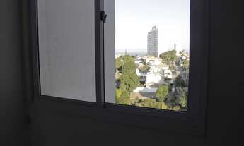 Imagem 3: Apto de 3/4, sendo uma suíte, com armários na Glória - Macaé - RJ