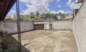 Imagem 5: Casa para venda possui 180 metros quadrados com 3 quartos em São Pedro - Juiz de Fora - MG