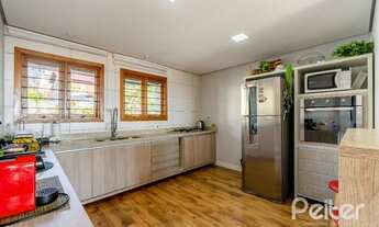 Imagem 7: PORTO ALEGRE - Casa Padrão - Ipanema