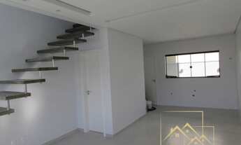 Imagem 3: Sobrado localizado no Loteamento Lisboa 3 Forquilhas / São José SC