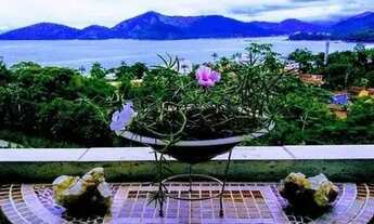 Imagem 3: SOBRADO NA PRAIA DA ENSEADA COM VISTA PANORÂMICA PARA O MAR