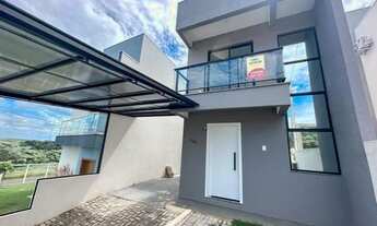 Imagem 3: Sobrado a Venda no Bairro Fraron com móveis planejados, pronto para você entrar e morar