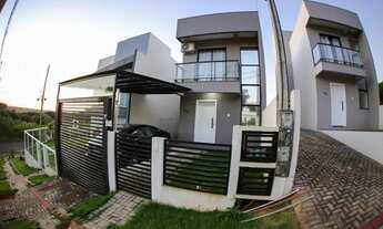 Imagem 2: Sobrado a Venda no Bairro Fraron com móveis planejados, pronto para você entrar e morar