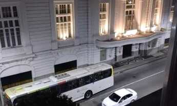 Imagem: Alugo Quarto/suite Copacabana Sexo Feminino