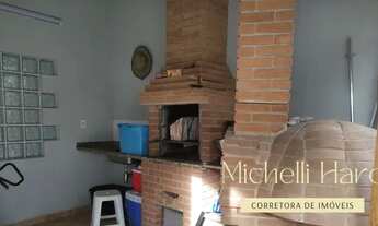 Imagem 5: Desfrute da natureza no jardim e da diversão na piscina com a família