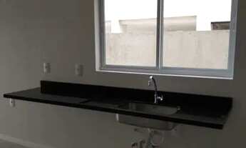 Imagem 3: Sobrado com 135 m2 ,com 3 quartos sendo 1 suite, próximo ao mar no Campeche