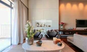 Imagem 4: Cobertura duplex de 600m², com 4 dormitórios (sendo 2 suítes)