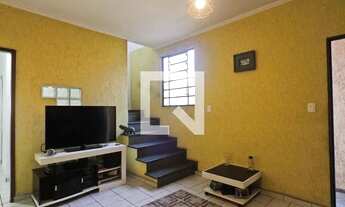 Imagem 2: Casa para Aluguel - Vila Zulmiran, 3 Quartos, 242 m2