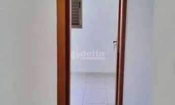Imagem 3: Apartamento para aluguel, 3 quartos, 1 suíte, 1 vaga, Santa Mônica - Uberlândia/MG