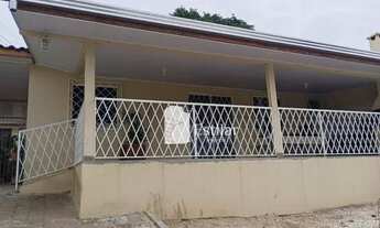 Imagem: Casa com 03 quartos (01 suite) e 06 vagas