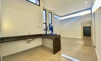 Imagem 4: _"Imóveis de alto padrão: qualidade de vida e conforto para você e sua família"