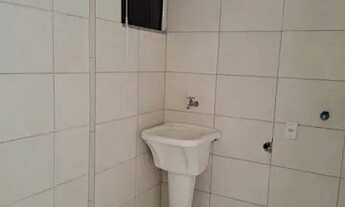 Imagem 6: Linda casa na Glória c/ 2 quartos, 1br, 1vg, blindex, sacad, área srvç, quintl