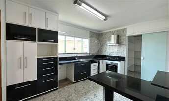 Imagem 5: Casa para alugar em condomínio com 900 m², 6 suítes e belíssima área de lazer!