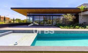 Imagem 2: Casa Semi-Térrea com Elevador no Jardins Munique