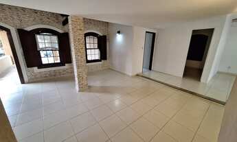 Imagem 2: Imóvel para aluguel tem 500 metros quadrados com 5 quartos