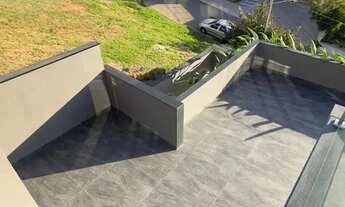 Imagem 3: Casa de Condomínio com 3 suítes, área gourmet, piscina e 4 vagas para venda com 436m²