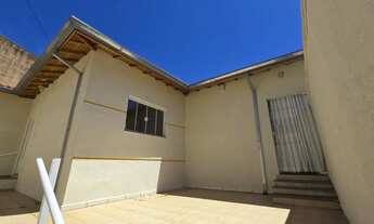 Imagem 2: ? Casa com 3 quartos (1 suíte) à venda na Vila Nova - 5 minutos do centro!