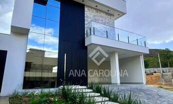 Imagem: Casa Encatadora à Venda no Condomínio