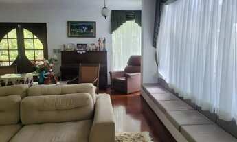 Imagem 5: Imóvel para aluguel e venda tem 300 metros quadrados com 5 quartos