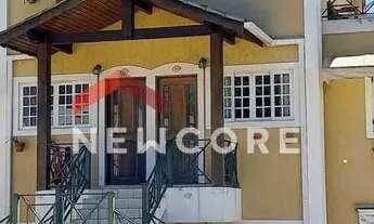 Imagem: Casa de condomínio em R. Amorosidade Maria