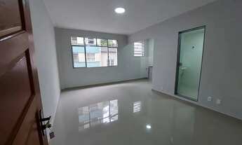 Imagem: Apto Centro, frente, amplo, sol, reformadíssimo