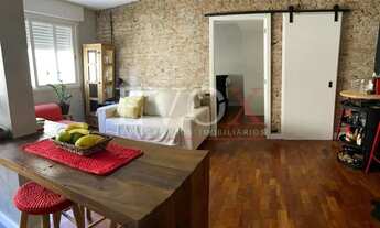 Imagem 2: Apartamento reformado com design moderno em Petrópolis 1 quarto, 1 sala, 1 banheiro, 1 vag