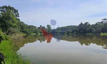 Imagem 3: Chácara com Restaurante, Lago e Estrutura Completa em São José dos Pinhais