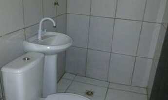 Imagem: Aluga-se casa de fundos com entrada independente