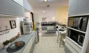 Imagem 5: Casa com 4 Dormitórios e 200m² no Bairro Pontal Santa Marina, Caraguatatuba - SP