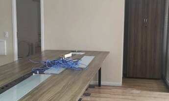 Imagem 6: Excelente sala comercial toda mobiliáda já pronta para escritório ,com luminárias e divis