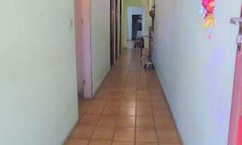 Imagem 6: Casa Ampla com 3 Dormitórios e 2 Vagas - Piraporinha