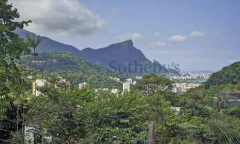Imagem 5: Casa com vista Cristo e Lagoa em localização arborizada