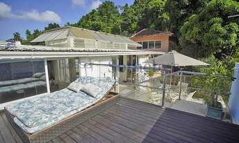 Imagem 3: Casa com piscina e vista para o Cristo