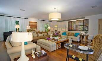 Imagem 4: Casa contemporânea em condomínio cobiçado